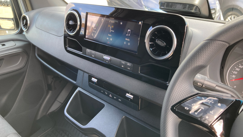 Mercedes-Benz Sprinter 315Cdi L2 Diesel Rwd 3.5t H2 Pro Van 9G-Tronic